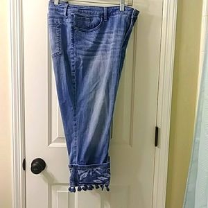 Chico Cropped Jeans Size 3/16 So Slimming Girlfriend Slim Leg Crop